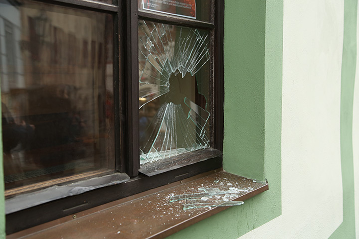 A2B Glass are able to board up broken windows while they are being repaired in Grantham.